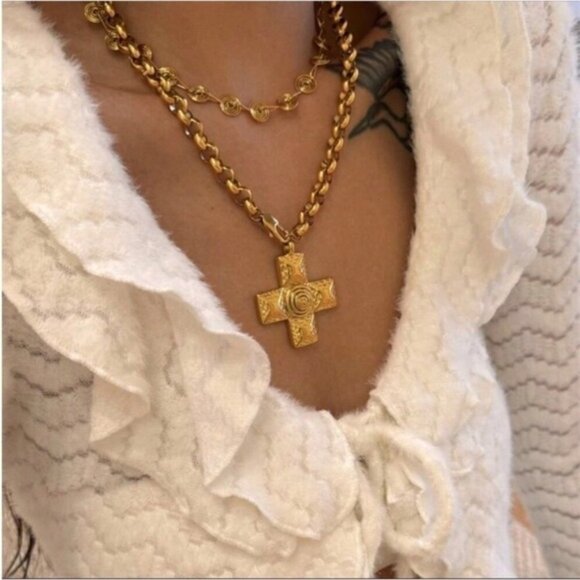 Vintage Inspired Punk Swirl Cross Pendant Chain Gold Necklace - Picture 2 of 6